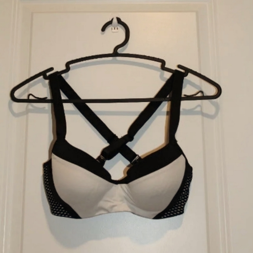 Used Sports bra